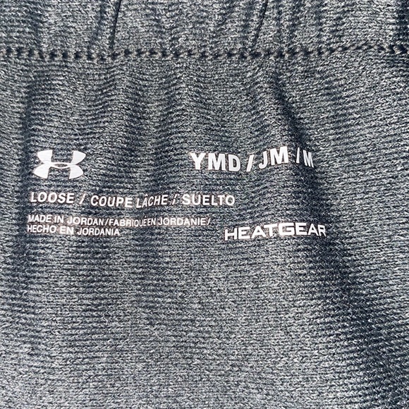 Under Armour, size medium, grey/white - Picture 2 of 3